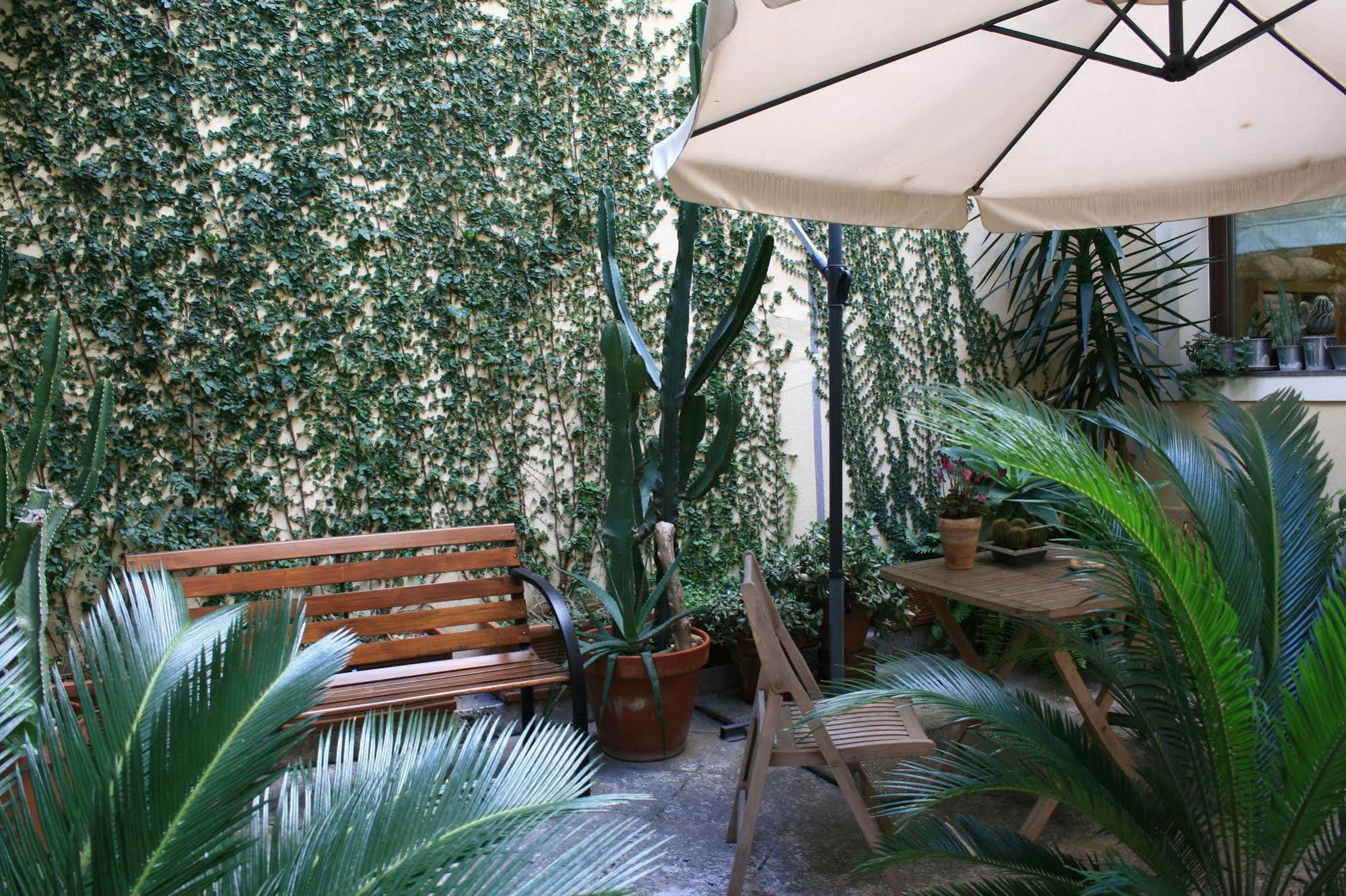 Casa Barbero Charme B&B คาตาเนีย ภายนอก รูปภาพ