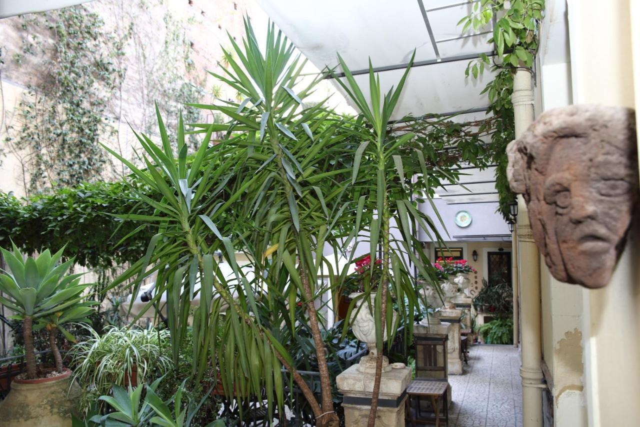 Casa Barbero Charme B&B คาตาเนีย ภายนอก รูปภาพ